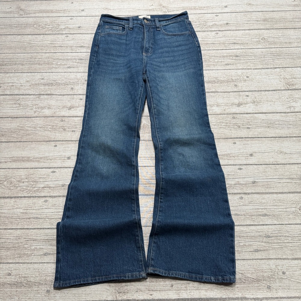 Universal Thread Jeans Women's 6 Blue Denim High Rise Flare Stretch Medium Wash